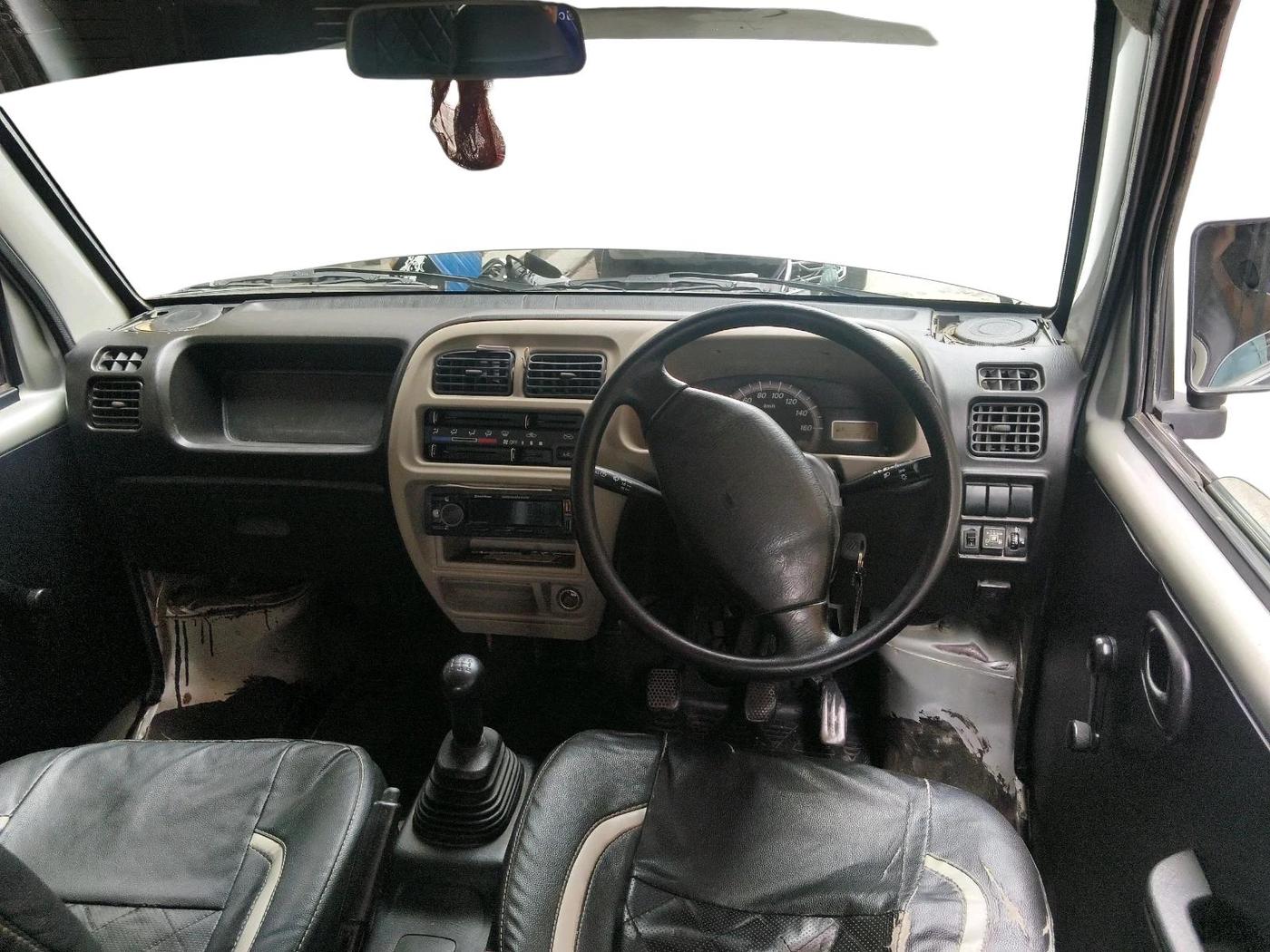 2018 Maruti Eeco 5 STR WITH A/C+HTR, CNG, Manual, 1,41,811 km, interior
