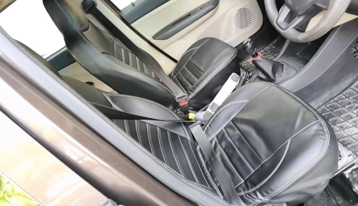 2024 Renault TRIBER RXL MT, CNG, Manual, 35,780 km, interior
