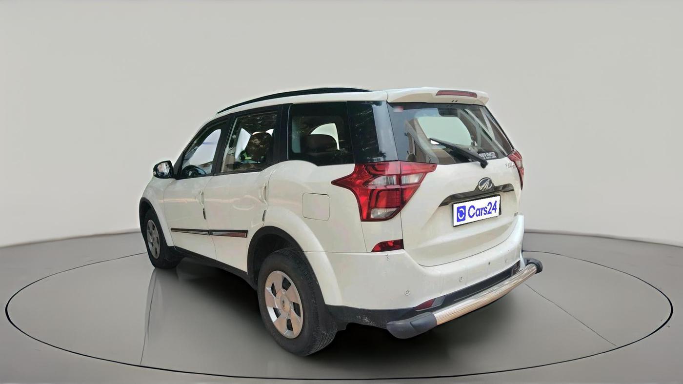 2019 Mahindra XUV500 W7, Diesel, Manual, 44,451 km, exterior