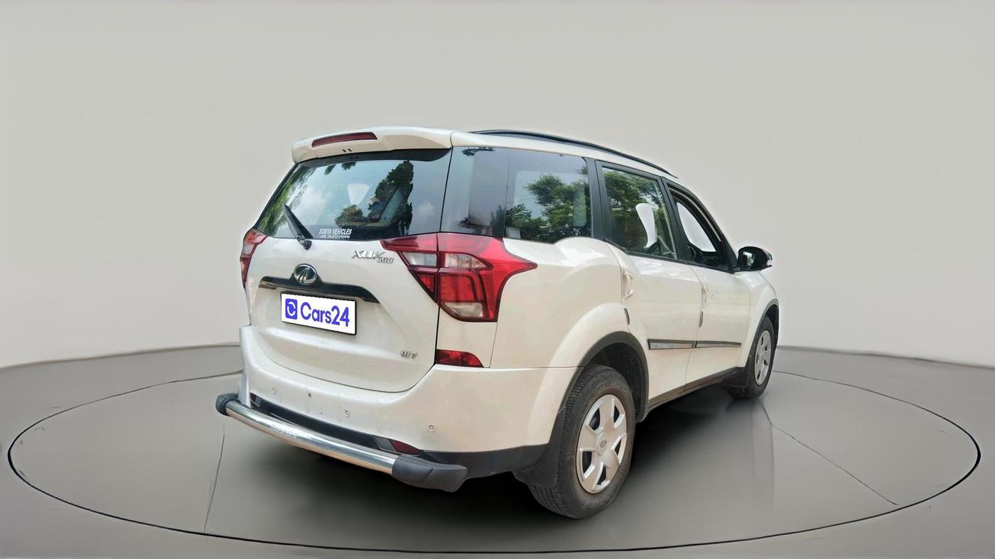 2019 Mahindra XUV500 W7, Diesel, Manual, 44,451 km, exterior