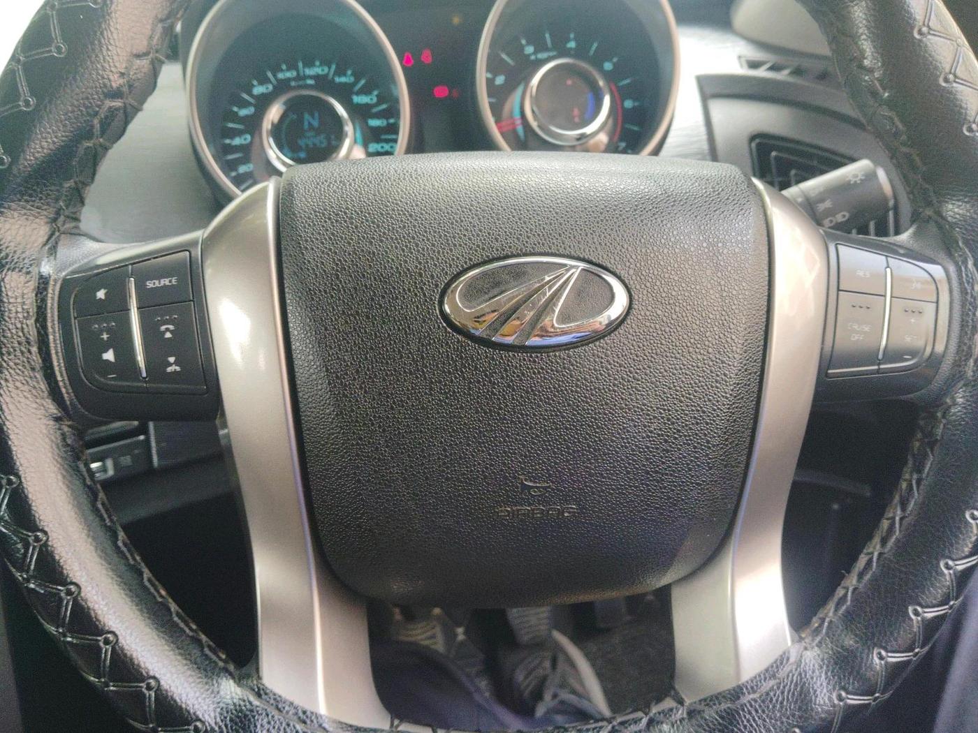 2019 Mahindra XUV500 W7, Diesel, Manual, 44,451 km, interior