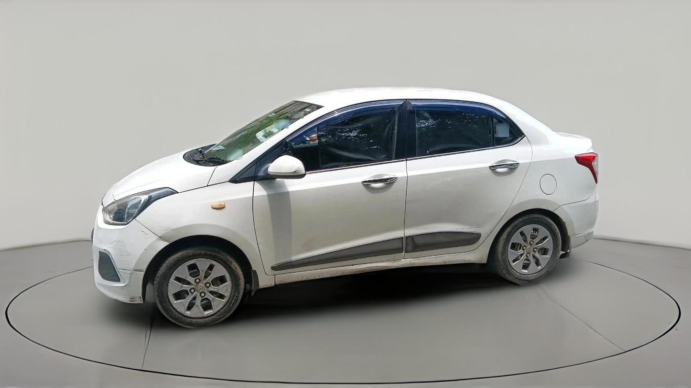 2015 Hyundai Xcent BASE 1.2, CNG, Manual, 1,58,147 km, exterior