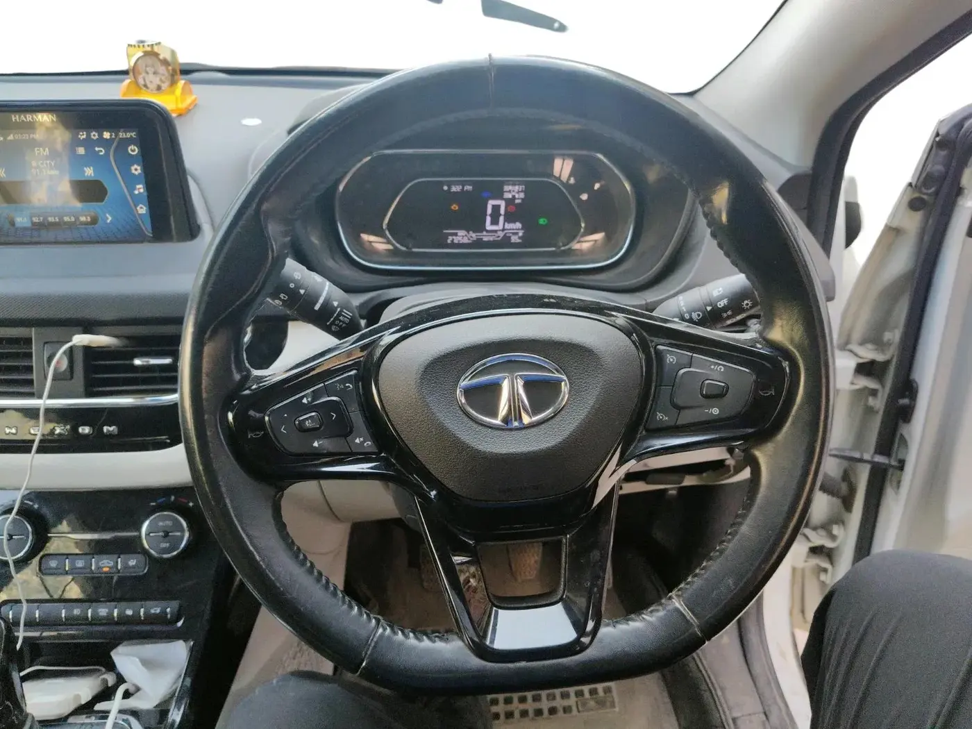 2021 Tata NEXON XZ PLUS PETROL, CNG, Manual, 27,258 km, interior