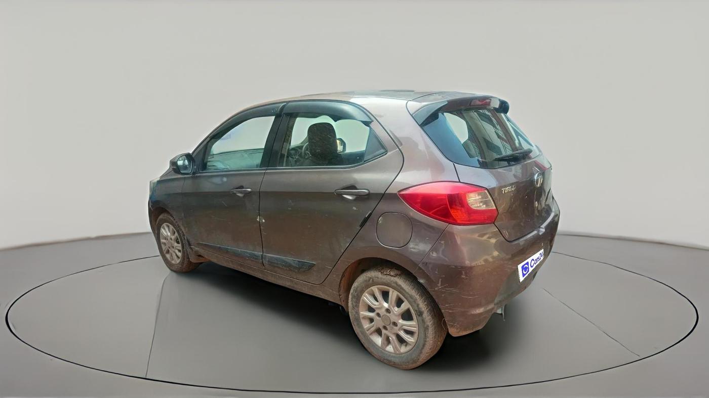 2016 Tata Tiago XZ PETROL, Petrol, Manual, 1,04,512 km, exterior