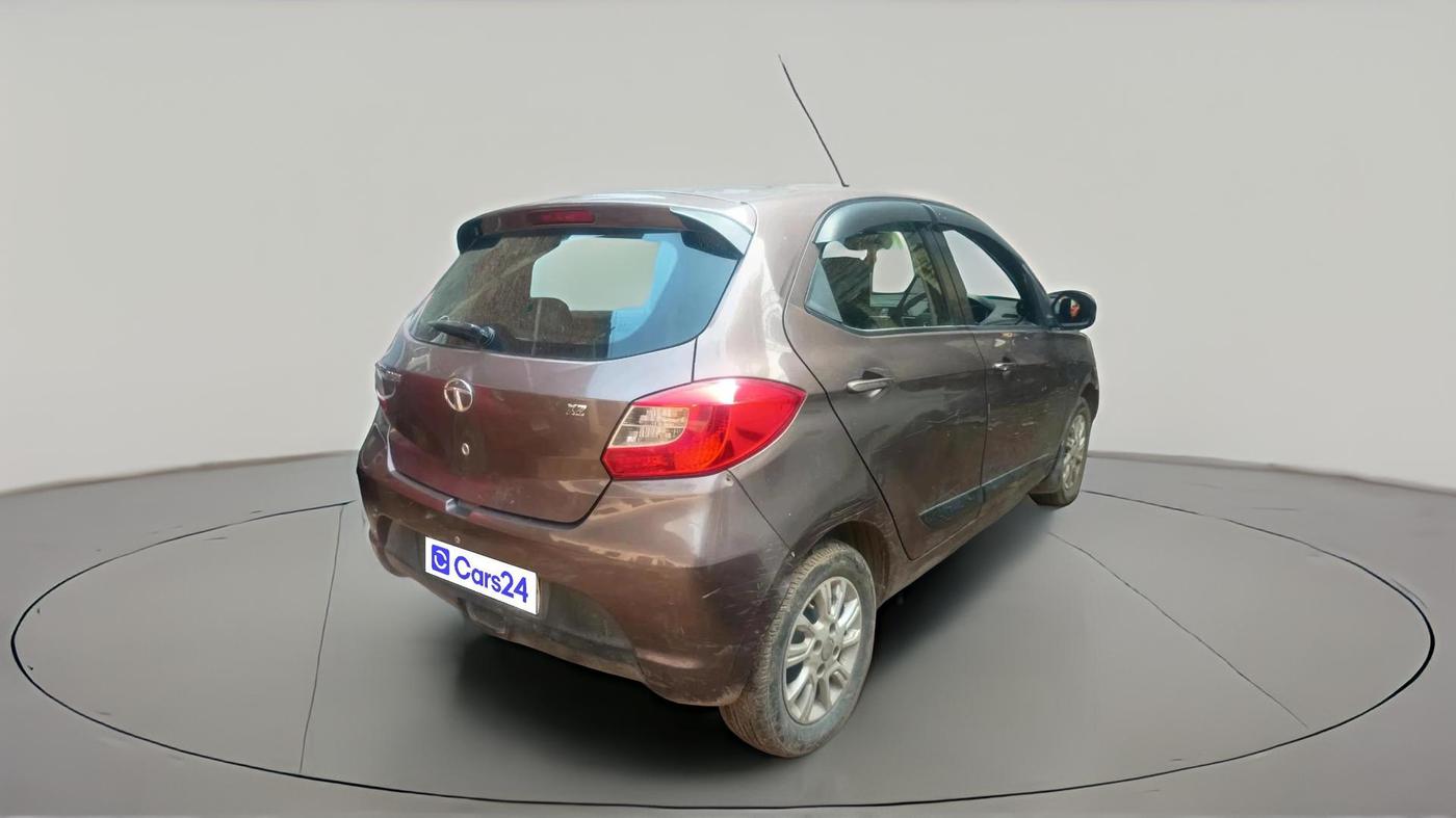 2016 Tata Tiago XZ PETROL, Petrol, Manual, 1,04,512 km, exterior