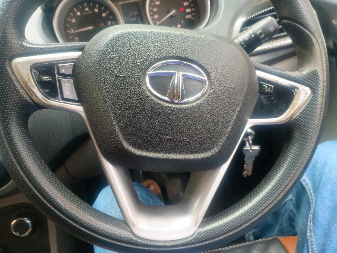 2016 Tata Tiago XZ PETROL, Petrol, Manual, 1,04,512 km, interior