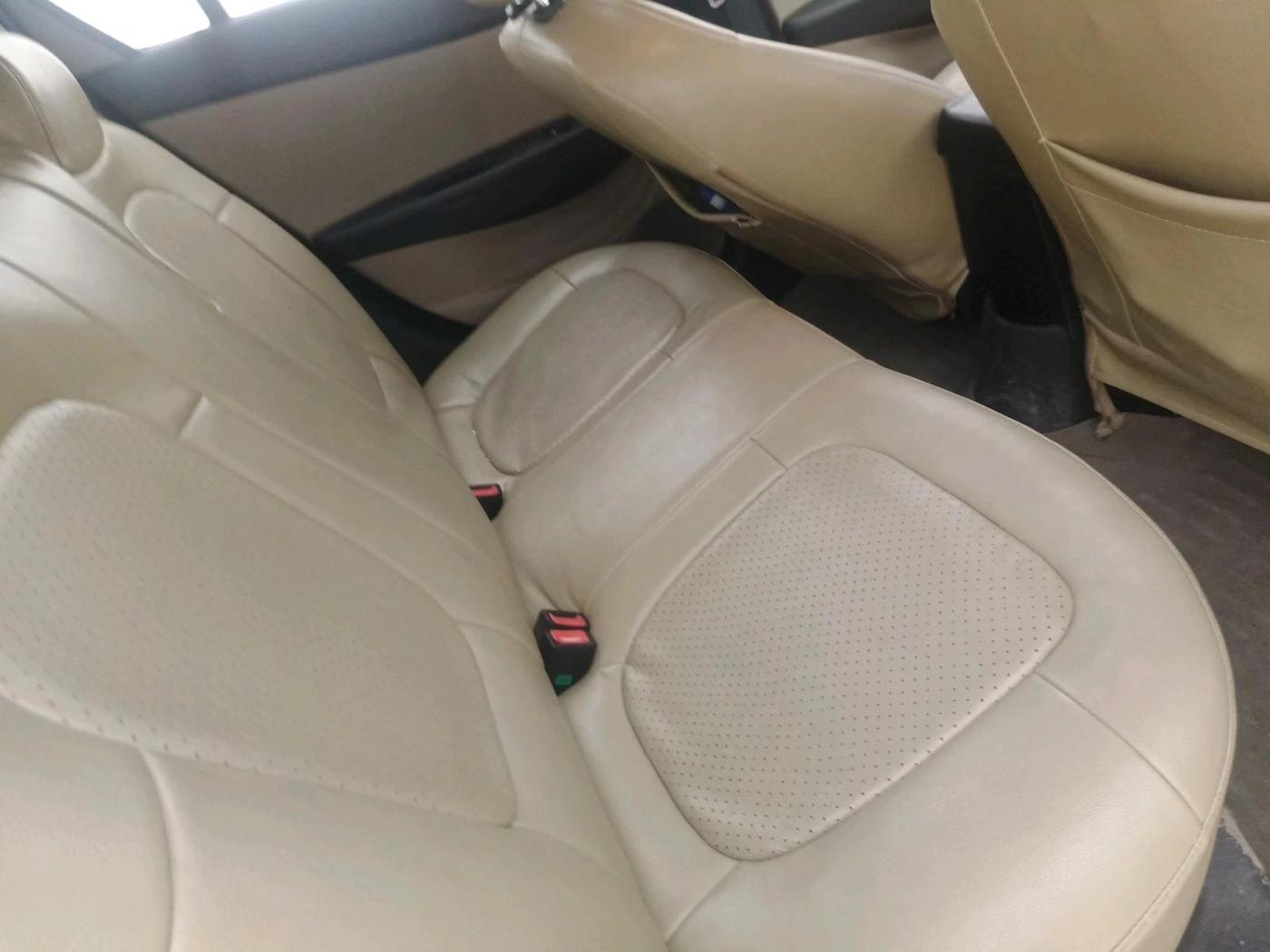 2013 Hyundai i20 MAGNA (O) 1.2, Petrol, Manual, 80,364 km, interior