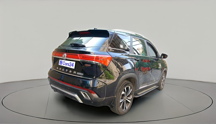 2024 MG HECTOR PLUS SAVVY PRO 1.5 TURBO CVT 6 STR, Petrol, Automatic, 26,795 km, exterior