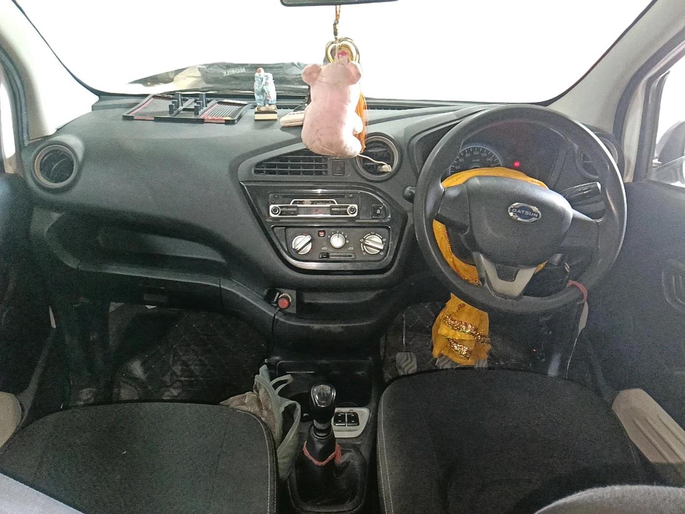 2017 Datsun Redi Go S 1.0, CNG, Manual, 1,02,843 km, interior