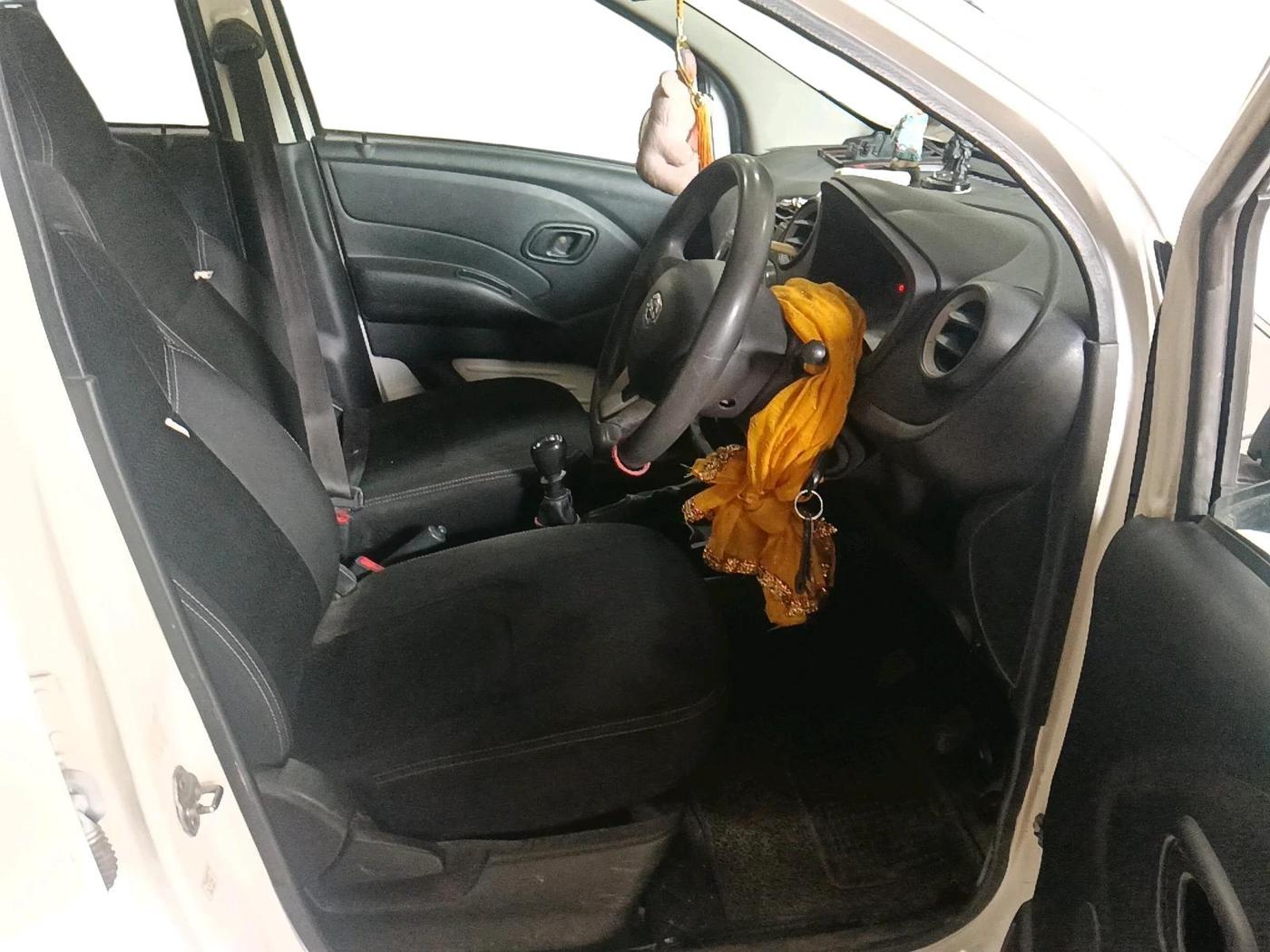 2017 Datsun Redi Go S 1.0, CNG, Manual, 1,02,843 km, interior