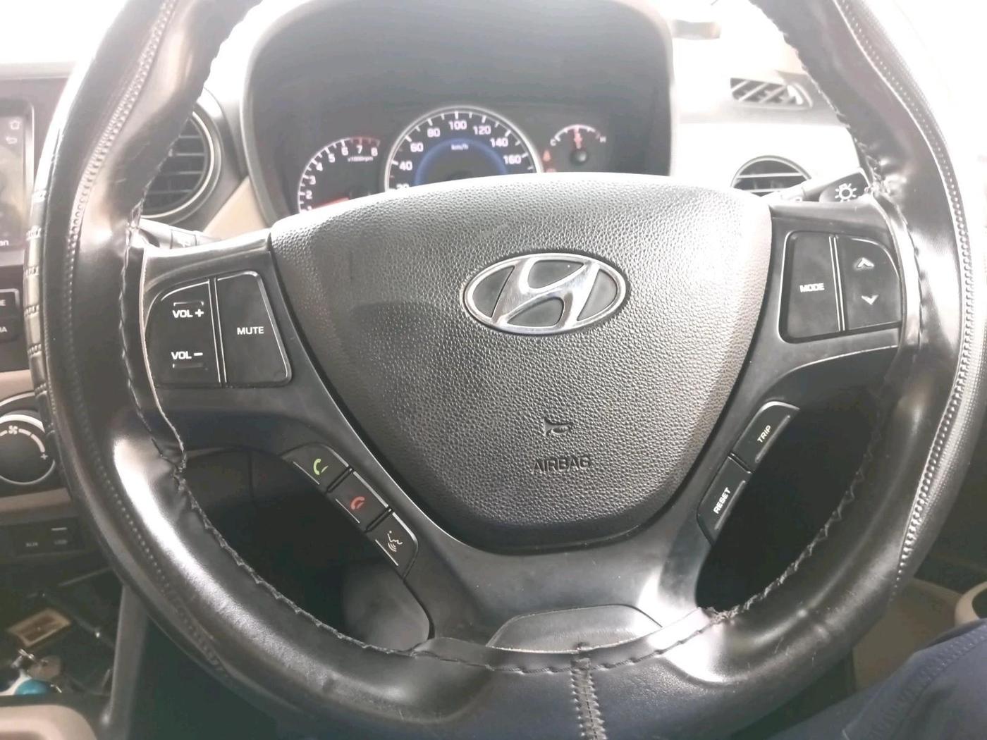 2018 Hyundai Grand i10 ASTA 1.2 KAPPA VTVT, CNG, Manual, 85,990 km, interior