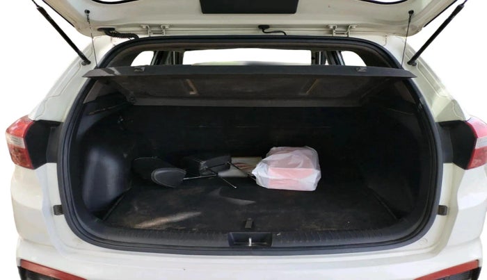 2015 Hyundai Creta SX PLUS 1.6 PETROL, Petrol, Manual, 66,807 km, exterior