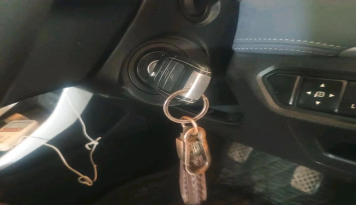 2021 MG HECTOR SUPER 1.5 PETROL, Petrol, Manual, 23,870 km, interior