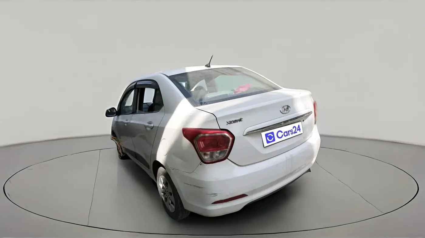 2017 Hyundai Xcent CRDI + ABS, Diesel, Manual, 1,22,864 km, exterior