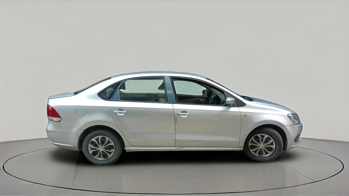 2011 Volkswagen Vento TRENDLINE 1.6, CNG, Manual, 1,19,665 km, exterior