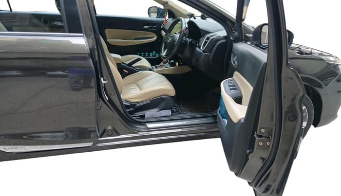 2021 Honda City 1.5L I-VTEC ZX CVT, Petrol, Automatic, 94,860 km, interior