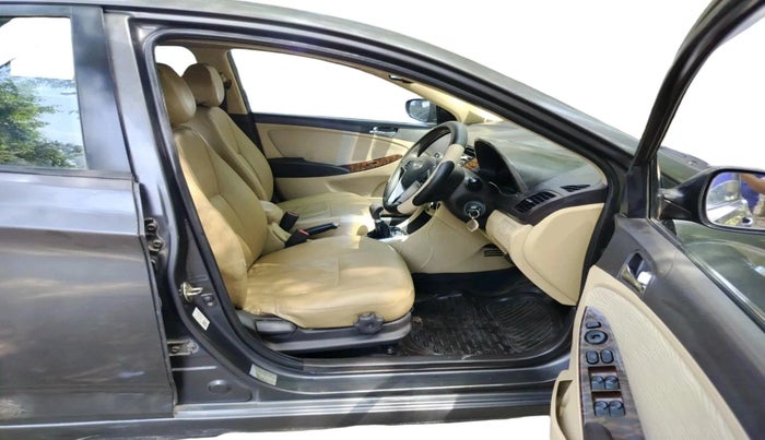 2011 Hyundai Verna FLUIDIC 1.6 VTVT SX, Petrol, Manual, 87,437 km, interior