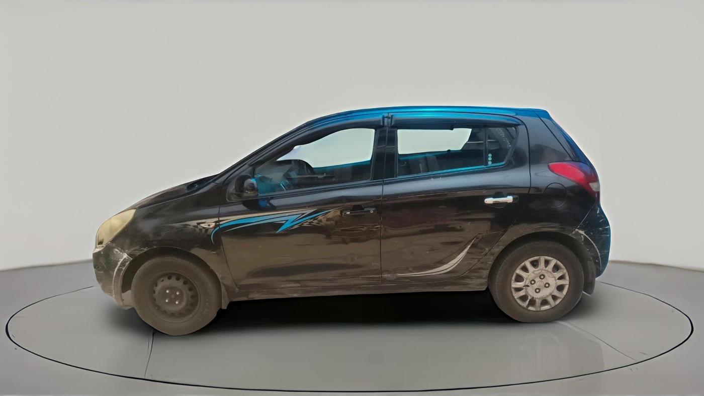2011 Hyundai i20 MAGNA 1.2, CNG, Manual, 2,65,138 km, exterior