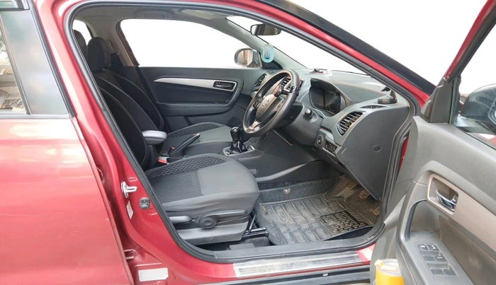 2016 Maruti Vitara Brezza ZDI PLUS, Diesel, Manual, 83,592 km, interior