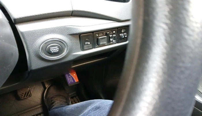 2016 Maruti Vitara Brezza ZDI PLUS, Diesel, Manual, 83,592 km, interior