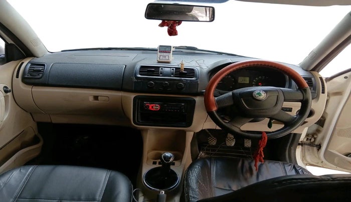 2011 Skoda Fabia ACTIVE 1.2 MPI, Petrol, Manual, 84,808 km, interior