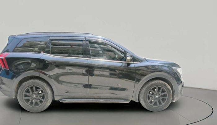 2024 Mahindra XUV700 AX 7 LUXURY P AT 7 STR, Petrol, Automatic, 37,902 km, exterior
