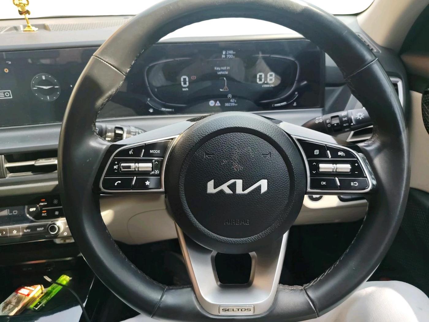 2024 KIA SELTOS  HTX 1.5 PETROL MT, Petrol, Manual, 38,240 km, interior