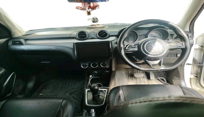 2019 Maruti Swift ZXI AMT, CNG, Automatic, 70,722 km, interior