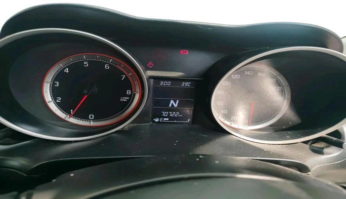2019 Maruti Swift ZXI AMT, CNG, Automatic, 70,722 km, interior
