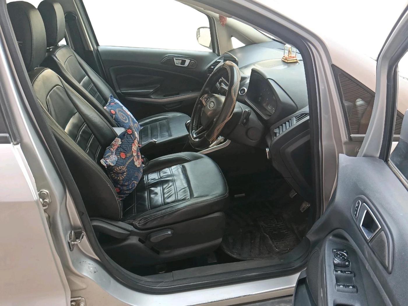 2017 Ford Ecosport TITANIUM 1.5L DIESEL, Diesel, Manual, 1,45,460 km, interior