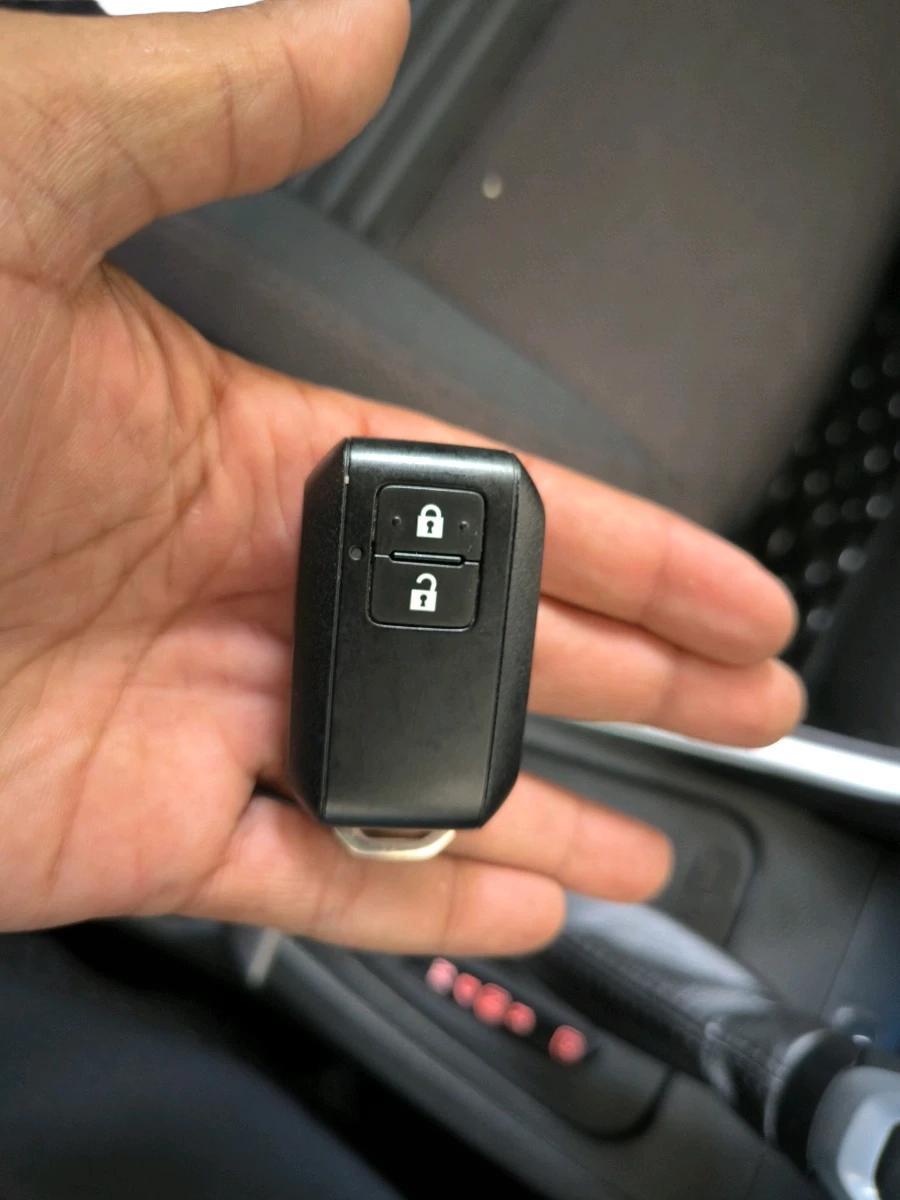 2025 Maruti BREZZA ZXI + AT SMART HYBRID, Petrol, Automatic, 17,272 km, interior