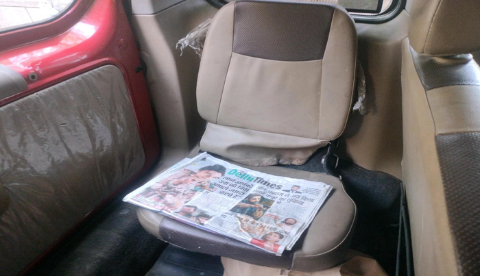 2018 Mahindra TUV300 T4 PLUS, Diesel, Manual, 1,65,556 km, interior