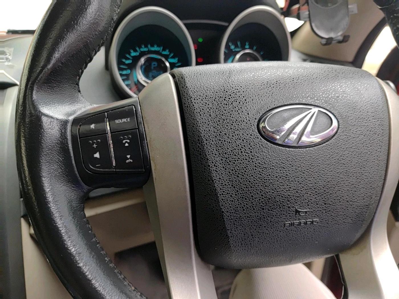 2017 Mahindra XUV500 W10 AT, Diesel, Automatic, 84,959 km, interior