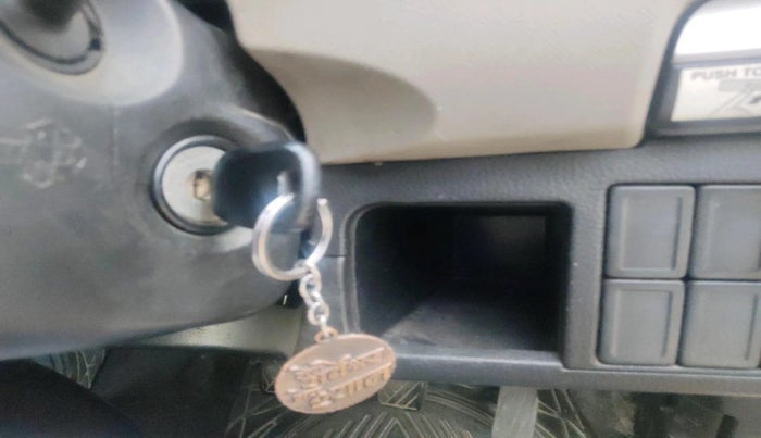 2014 Maruti Wagon R 1.0 LXI, Petrol, Manual, 90,566 km, interior