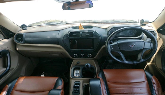 2023 Mahindra BOLERO NEO N 4, Diesel, Manual, 35,127 km, interior