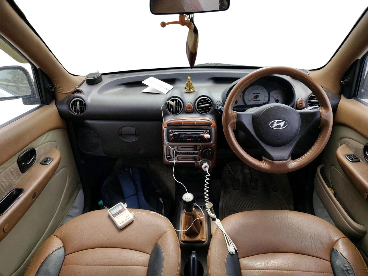 2013 Hyundai Santro Xing GLS, CNG, Manual, 1,13,142 km, interior