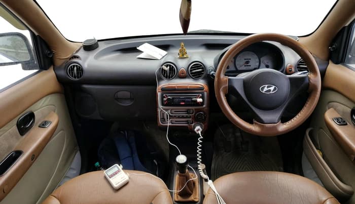 2013 Hyundai Santro Xing GLS, CNG, Manual, 1,13,142 km, interior
