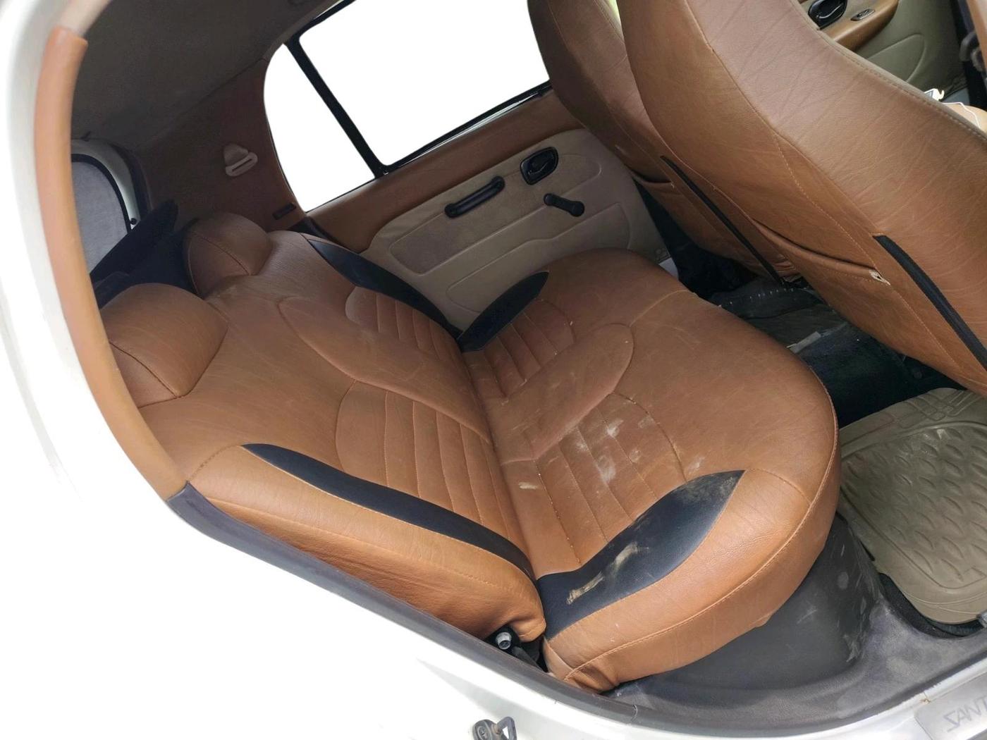 2013 Hyundai Santro Xing GLS, CNG, Manual, 1,13,142 km, interior