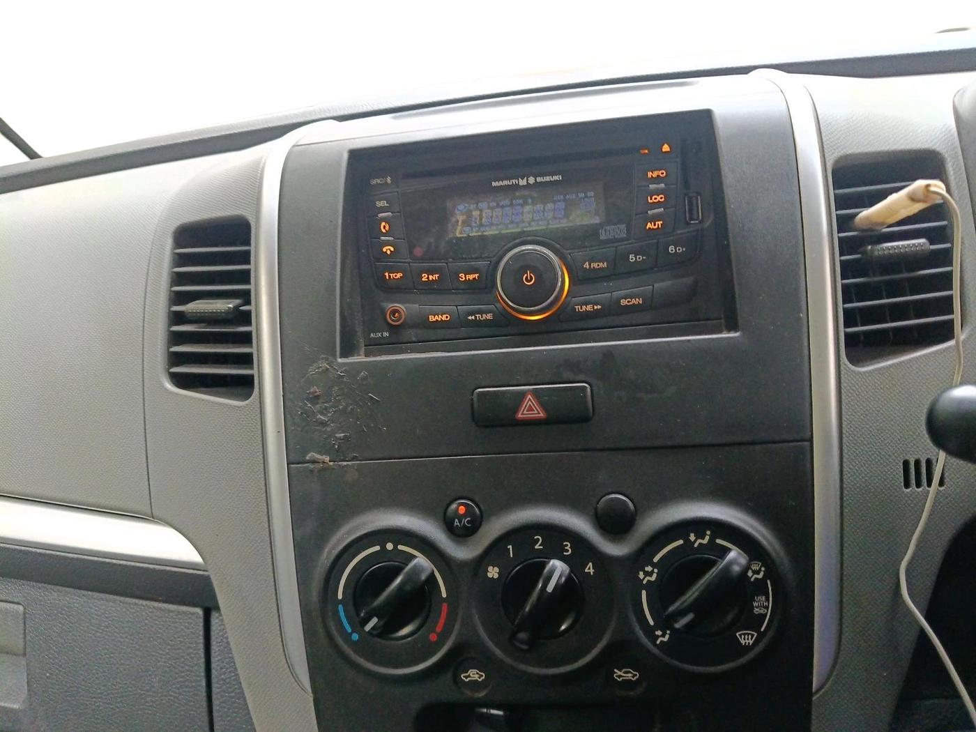 2012 Maruti Wagon R 1.0 LXI, Petrol, Manual, 63,450 km, interior