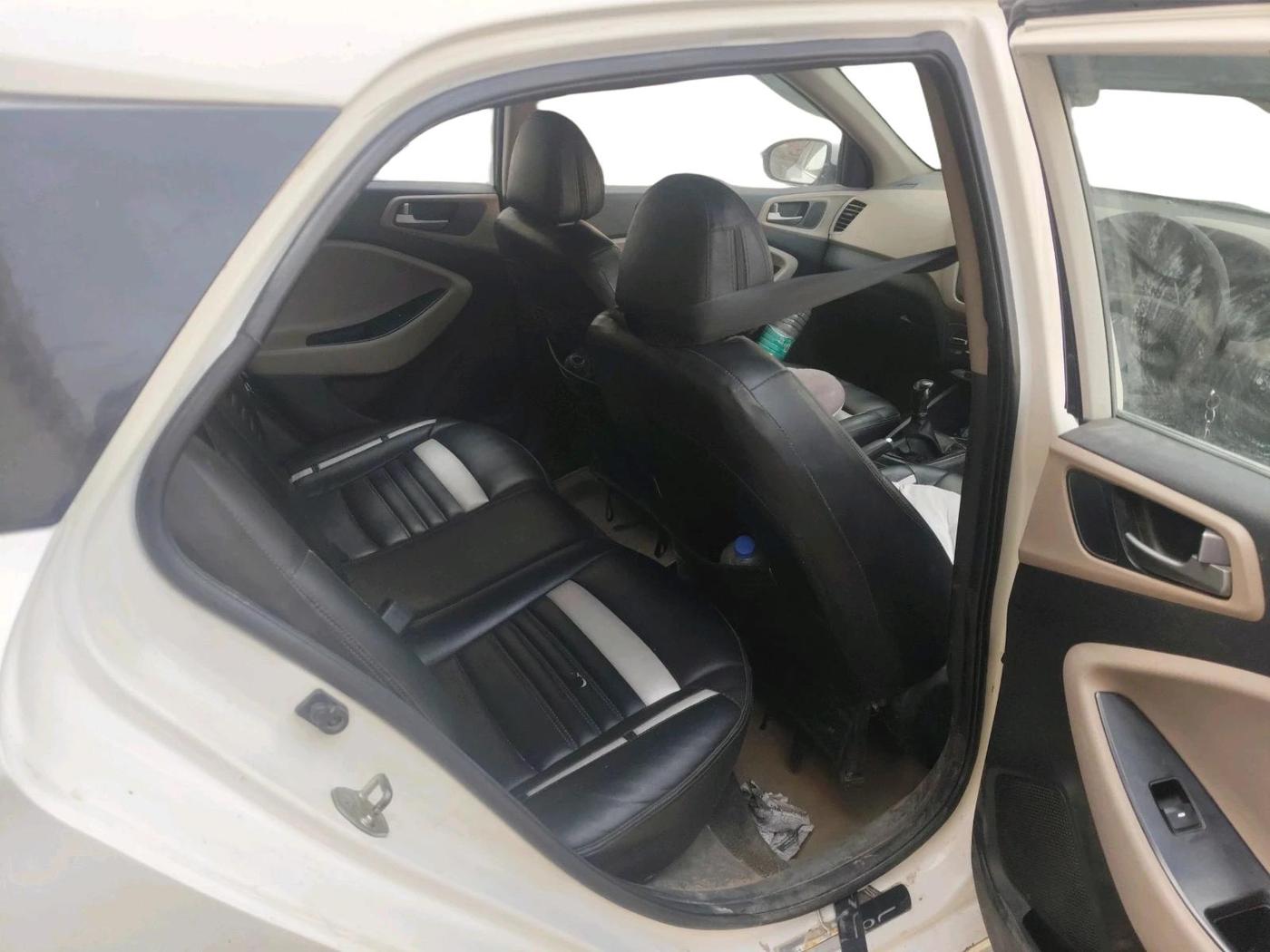 2018 Hyundai Elite i20 MAGNA EXECUTIVE 1.2, CNG, Manual, 68,613 km, interior