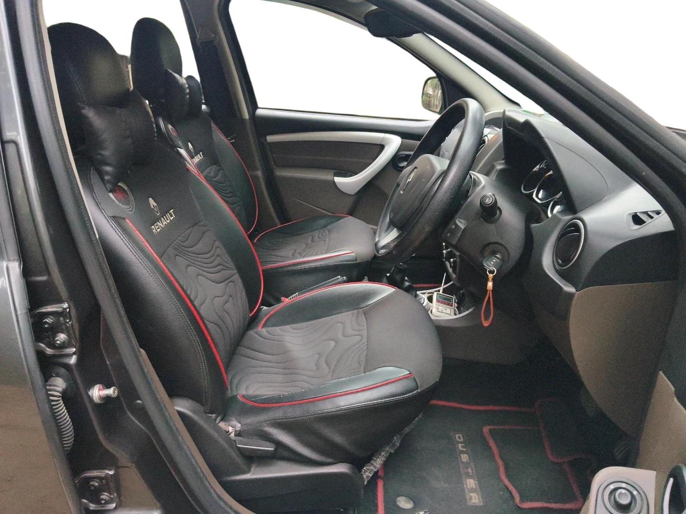 2018 Renault Duster RXS CVT, Petrol, Automatic, 72,371 km, interior