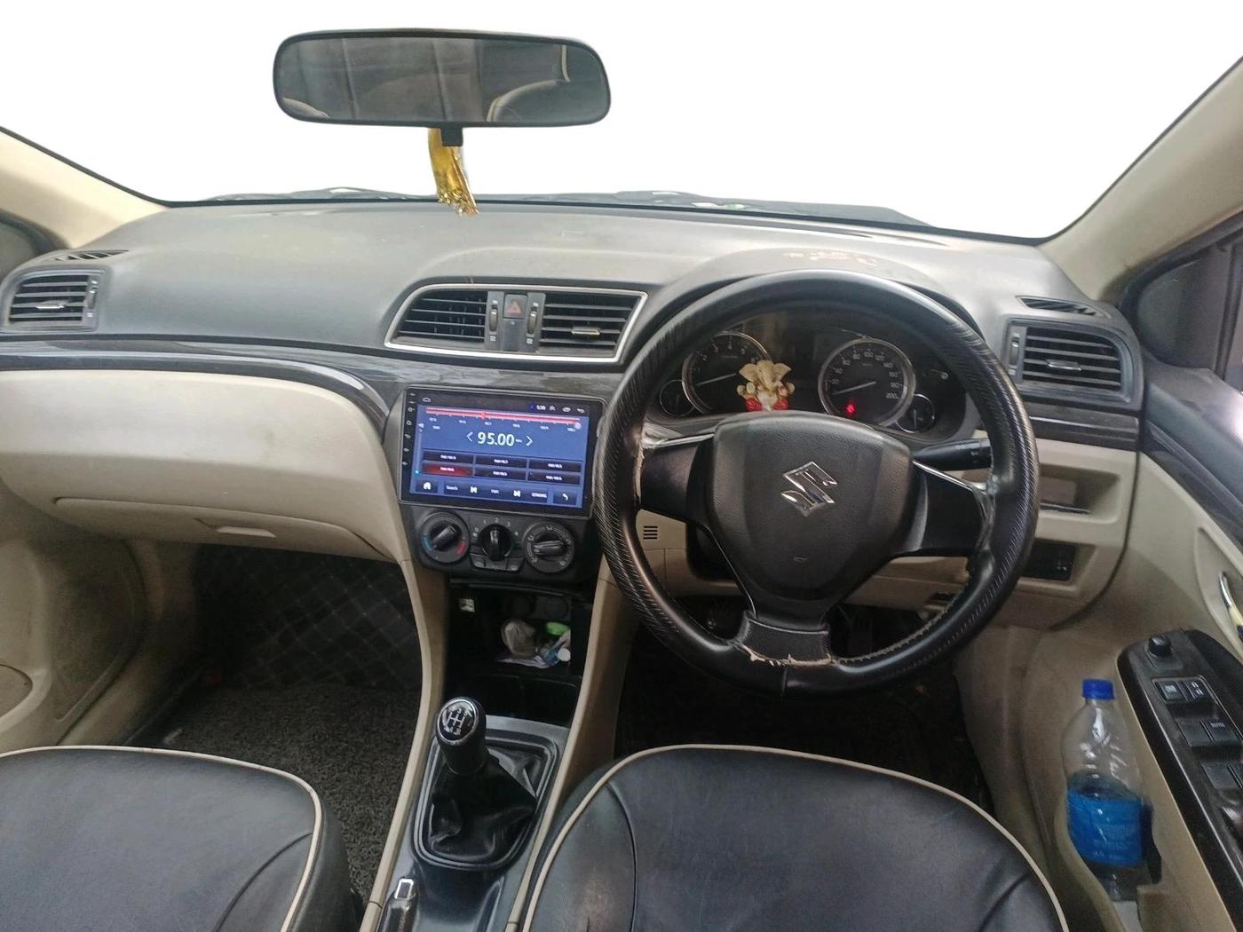 2015 Maruti Ciaz VXI, Petrol, Manual, 1,23,008 km, interior