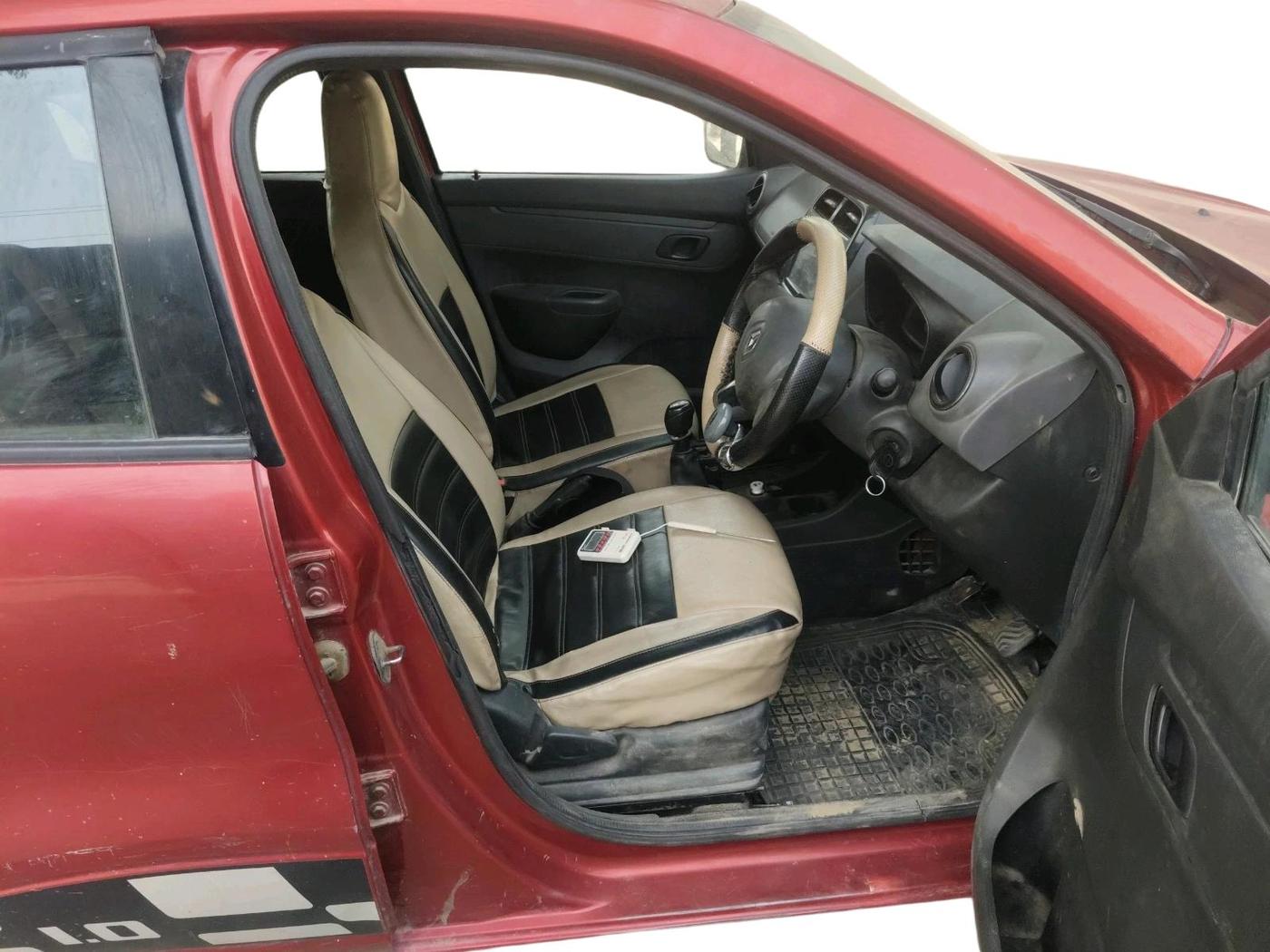 2016 Renault Kwid RXT 1.0, Petrol, Manual, 90,043 km, interior