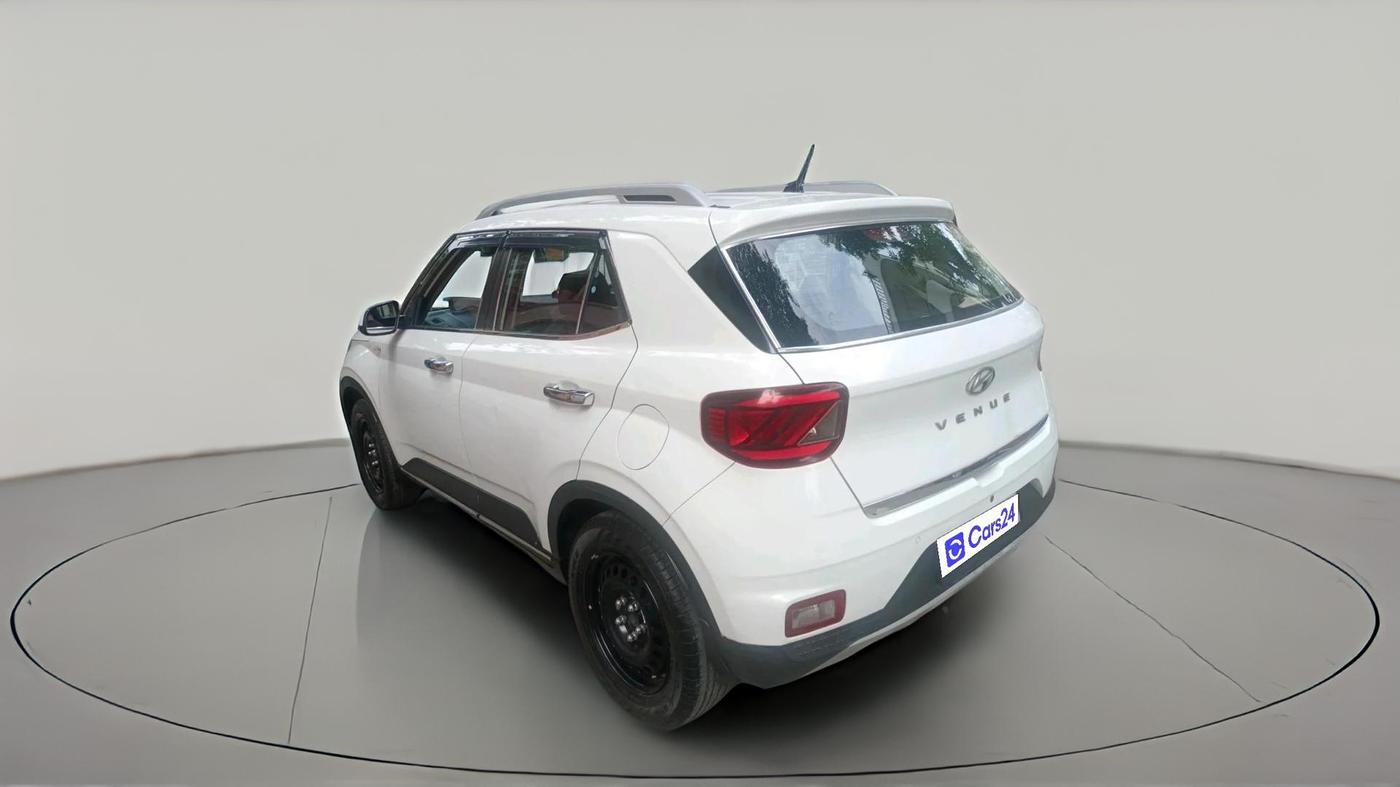 2020 Hyundai VENUE S 1.2, Petrol, Manual, 44,843 km, exterior