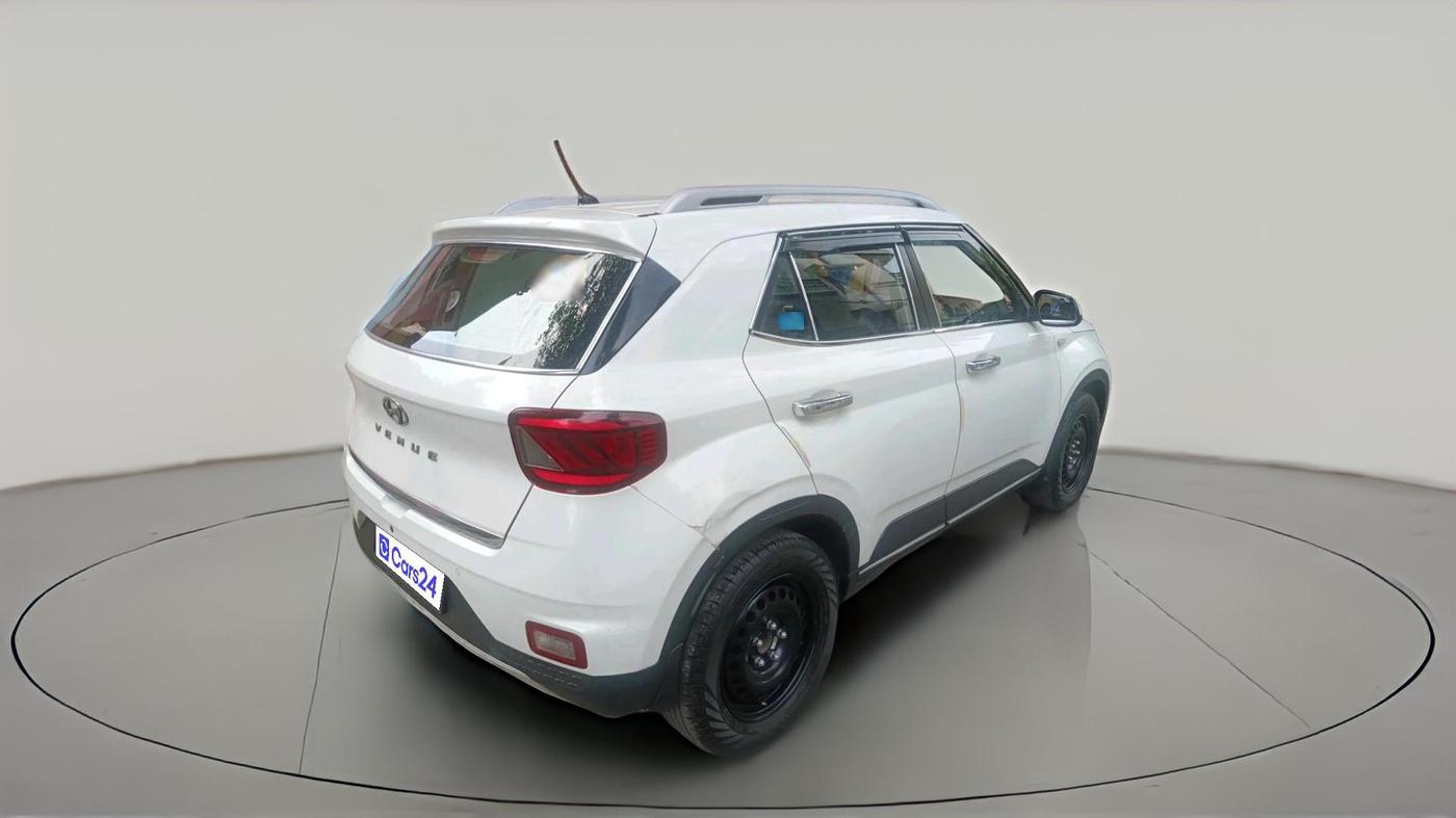 2020 Hyundai VENUE S 1.2, Petrol, Manual, 44,843 km, exterior
