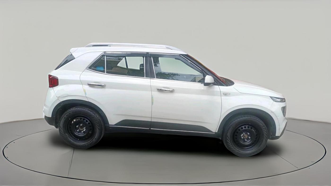 2020 Hyundai VENUE S 1.2, Petrol, Manual, 44,843 km, exterior