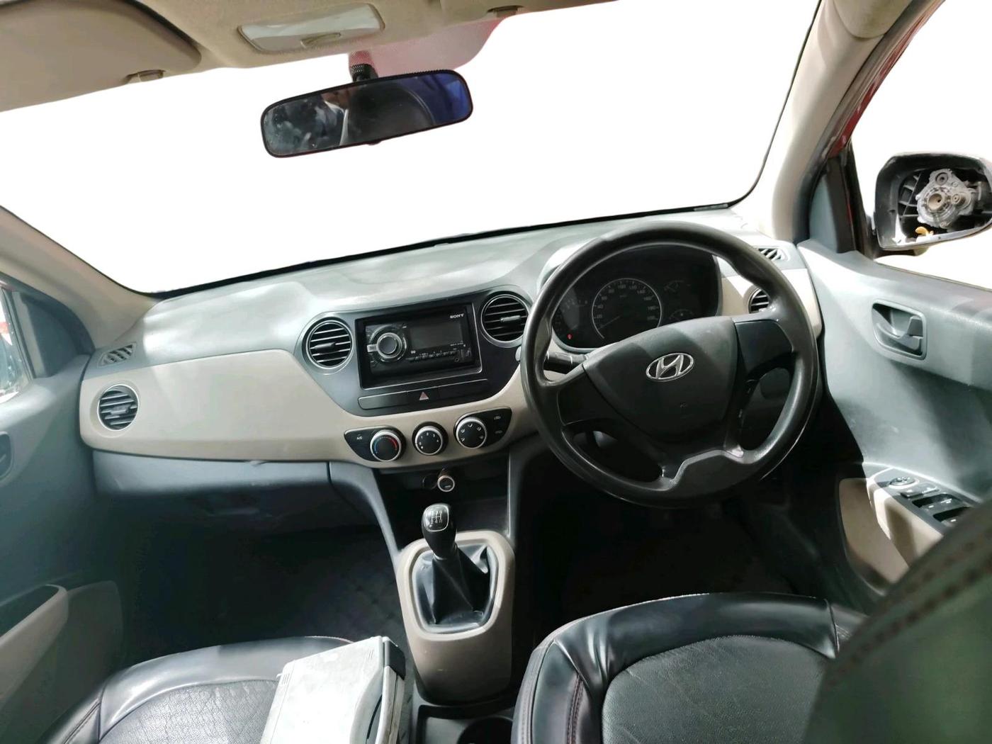 2017 Hyundai Grand i10 MAGNA 1.2 KAPPA VTVT, Petrol, Manual, 61,754 km, interior