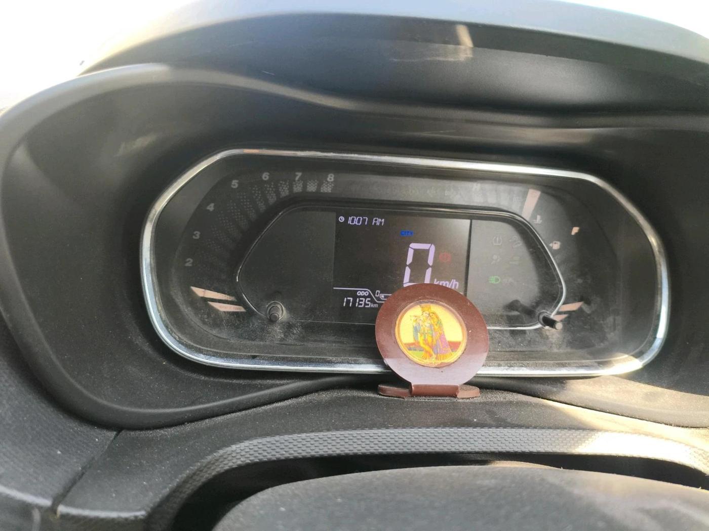 2021 Tata NEXON XM SUNROOF PETROL, Petrol, Manual, 21,000 km, interior