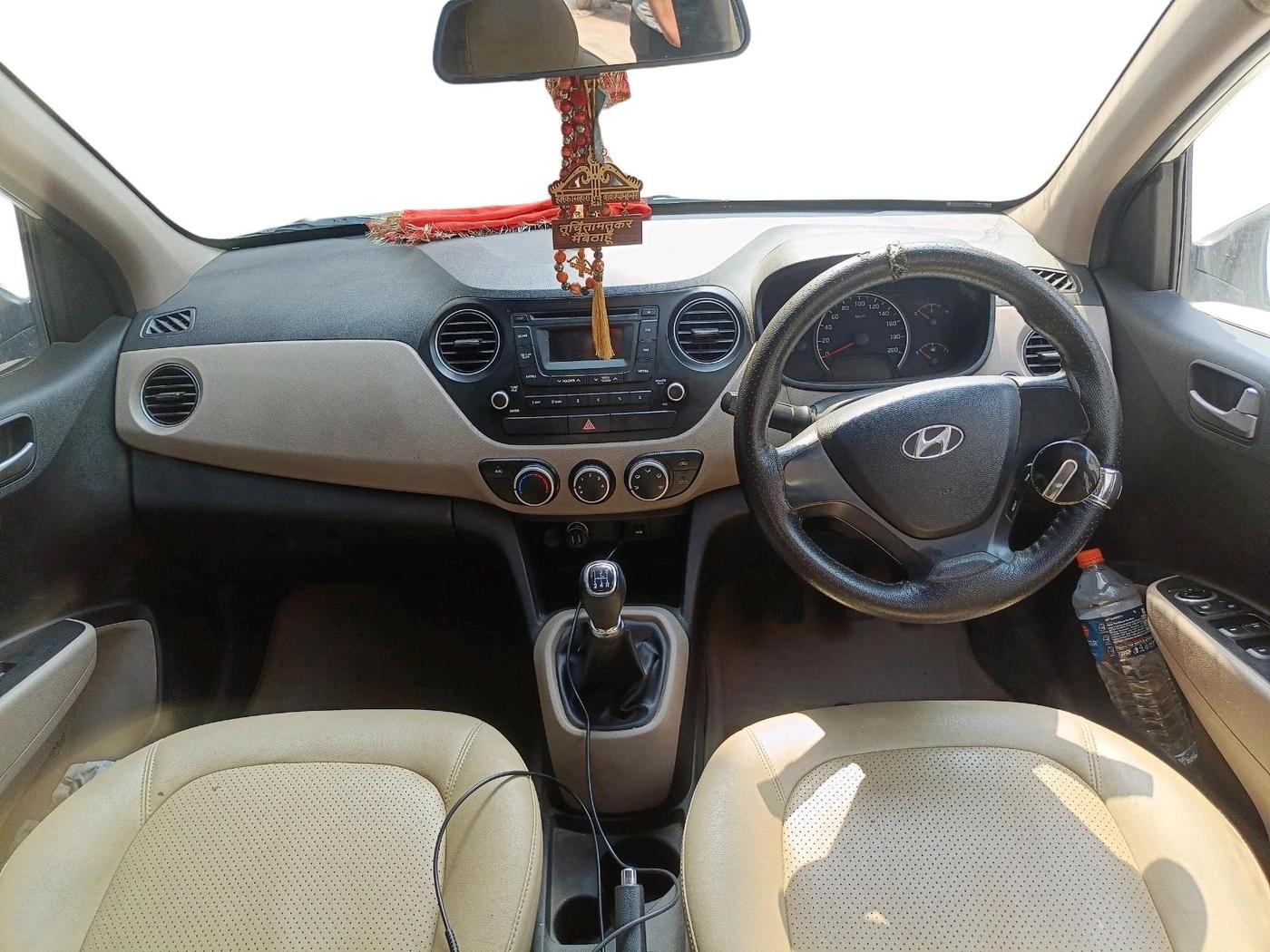 2014 Hyundai Grand i10 SPORTZ 1.2 KAPPA VTVT, Petrol, Manual, 38,400 km, interior