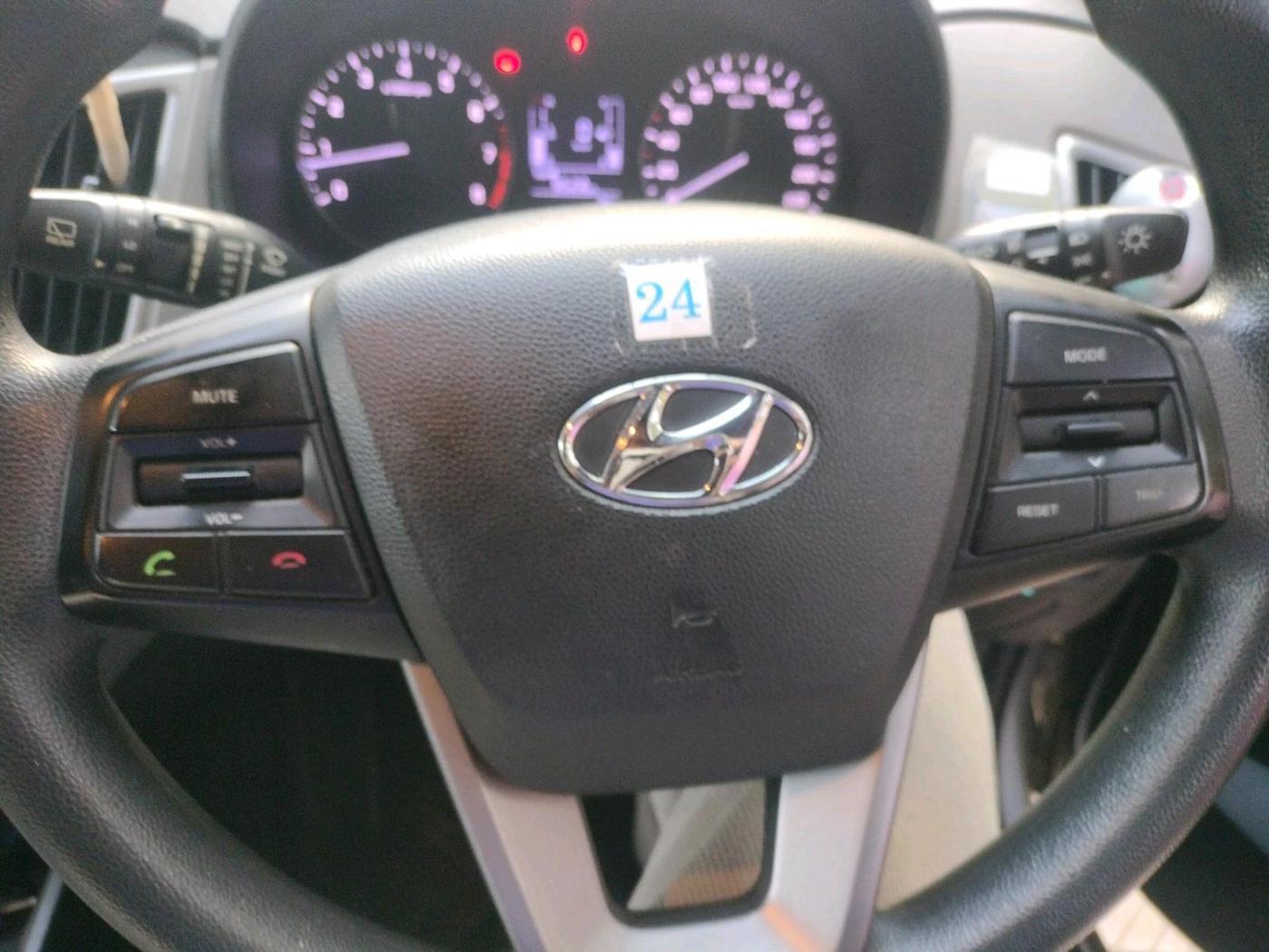 2017 Hyundai Creta SX PLUS 1.6 PETROL, Petrol, Manual, 51,176 km, interior